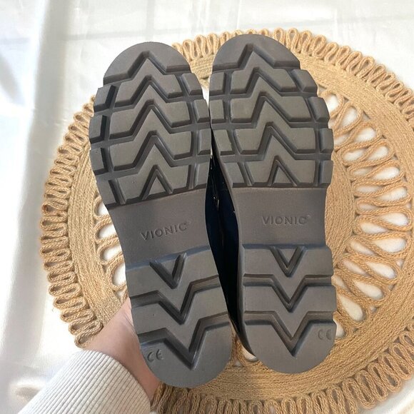 NWOT Vionic Cheryl Penny Loafers Navy Patent Leather Size 6 - Picture 8 of 9